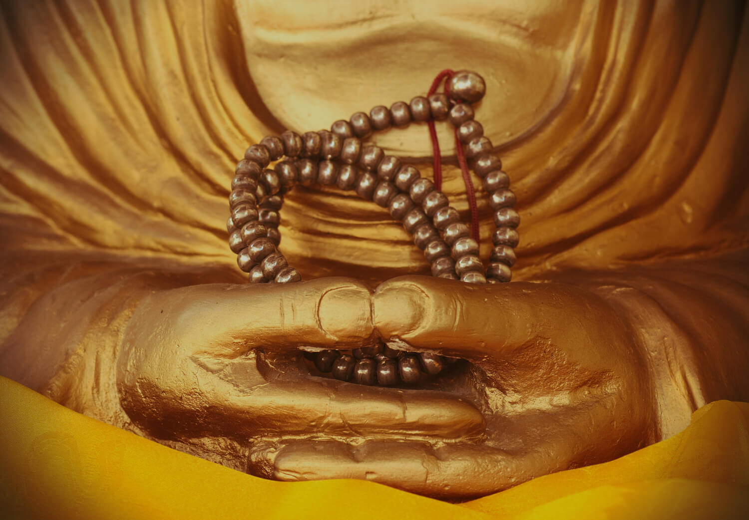 Statue du Bouddha en posture de méditation